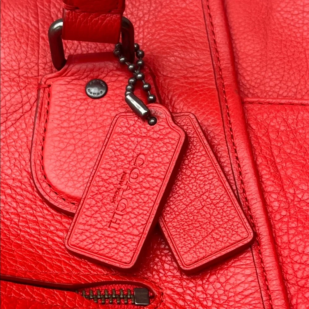 TOTE ONLY Coach Vibrant Red Orange Large Leather Tote